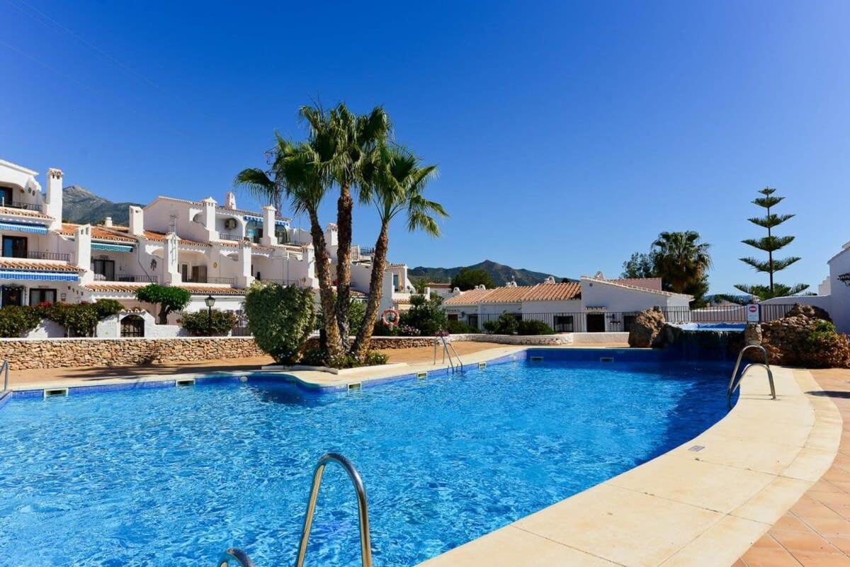 Capistrano Pueblo Apartment Nerja Exterior photo